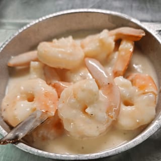 Camarones en Salsa Blanca / Shrimp in White Sauce