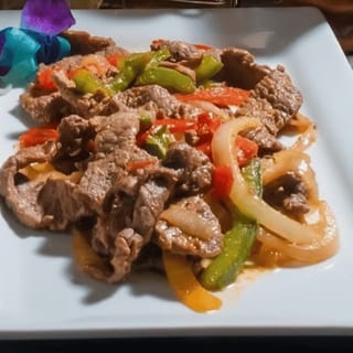 Bistec Salteado / Sautéed Steak