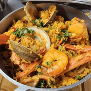 Paella De Mariscos / Seafood Paella