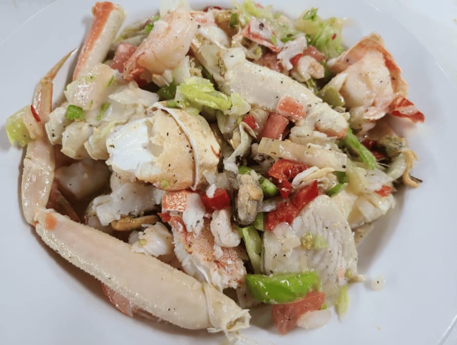 Ensalada De Mariscos / Seafood Salad.