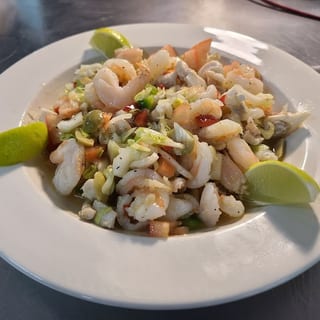 Mofongo De Ensalada De Camarones / Shrimp Salad Mofongo