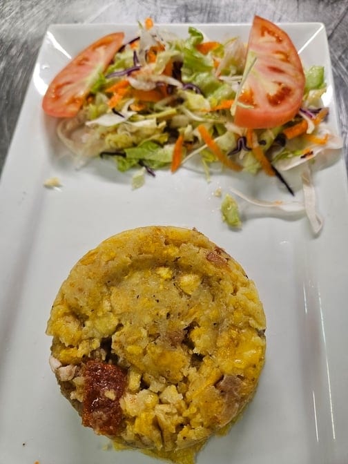 Mofongo Sencillo / Plain Mofongo.